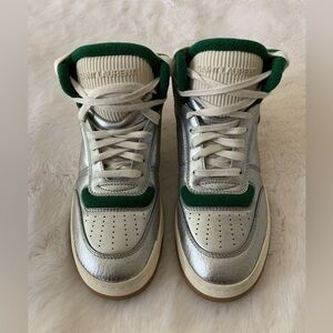 Saint Laurent SL 80 woman’s sneakers.